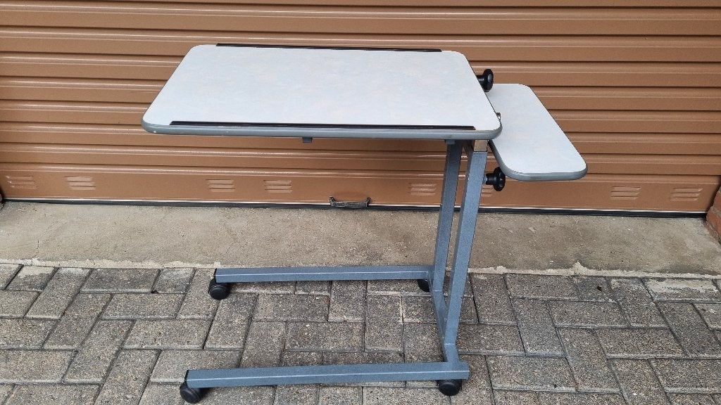 Bed leestafel verrijdbaar, Ophalen, Overige materialen, Minder dan 55 cm, Gebruikt