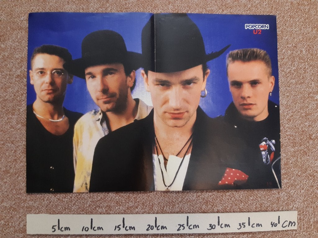 Poster U2 Popcorn Bros Maat A3 28x41 cm, Rechthoekig Liggend, Ophalen of Verzenden, Zo goed als nieuw, A1 t/m A3