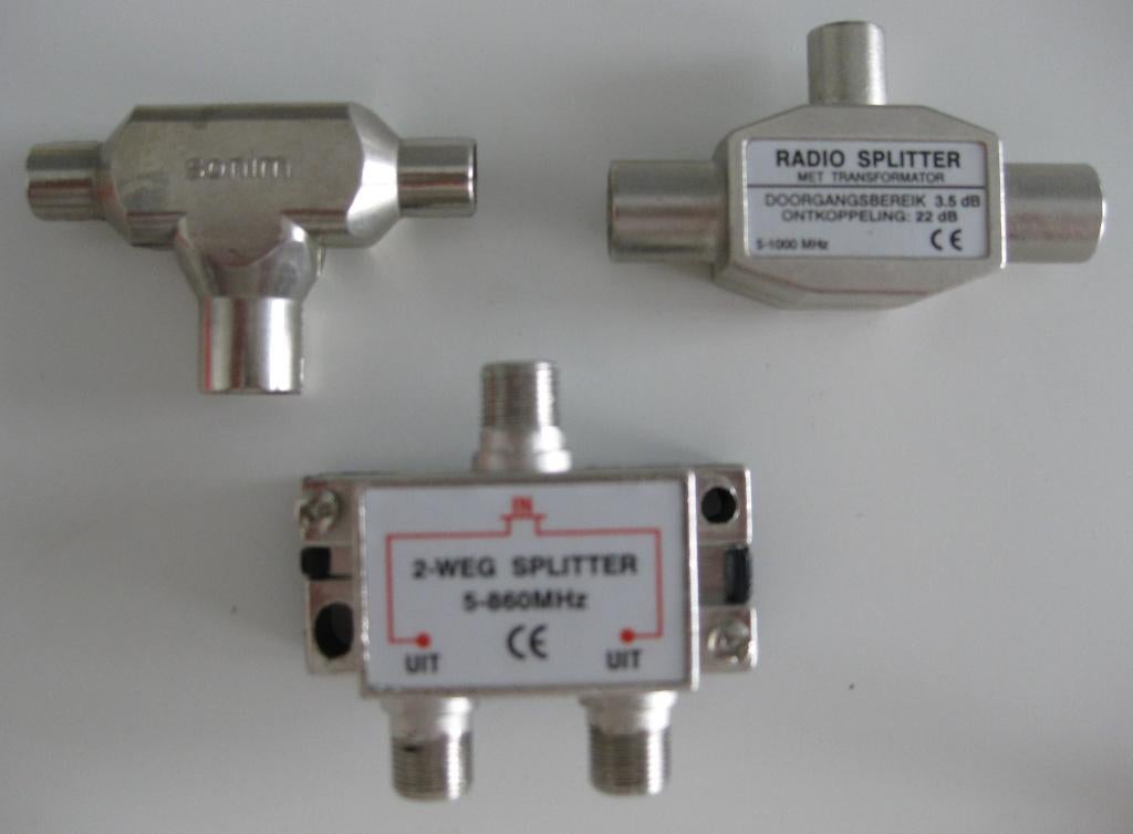 Splitters 3 stuks sonim, radio splitter met trafo, 2-weg, Ophalen of Verzenden, Nieuw, Minder dan 2 meter, Overige kabels
