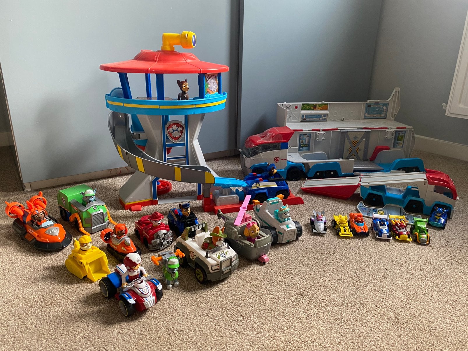 Groot Paw Patrol pakket: uitkijk,2 Patrollers,diverse auto’s, Ophalen, Gebruikt, Jongen of Meisje