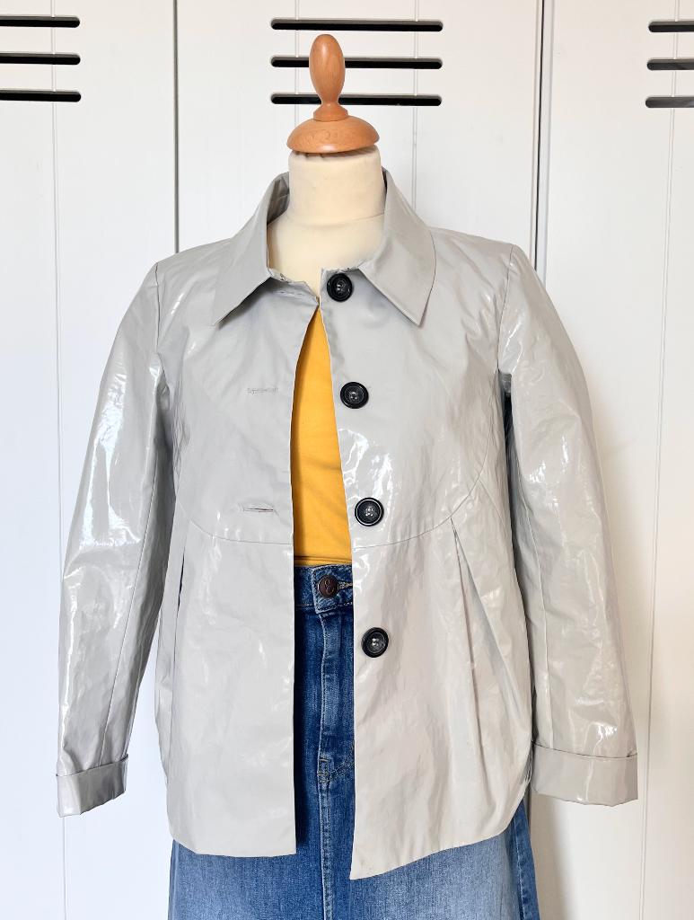 Comptoir des Cotonniers parelgrijs lakjasje met 60's vibes, Kleding | Dames, Ophalen of Verzenden, Zo goed als nieuw, Comptoir de Cotonniers