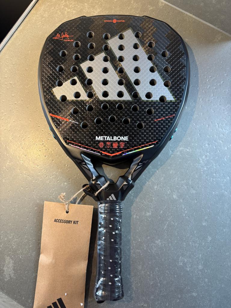 Nieuw Adidas Metalbone 3.5 Padelracket, Ophalen of Verzenden, Nieuw, Padelracket
