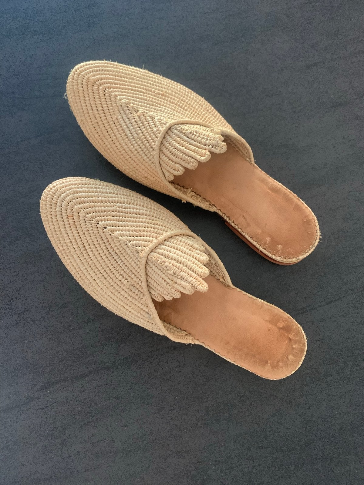 Rotan slippers - maat 37, Verzenden, Gedragen, Beige, Slippers