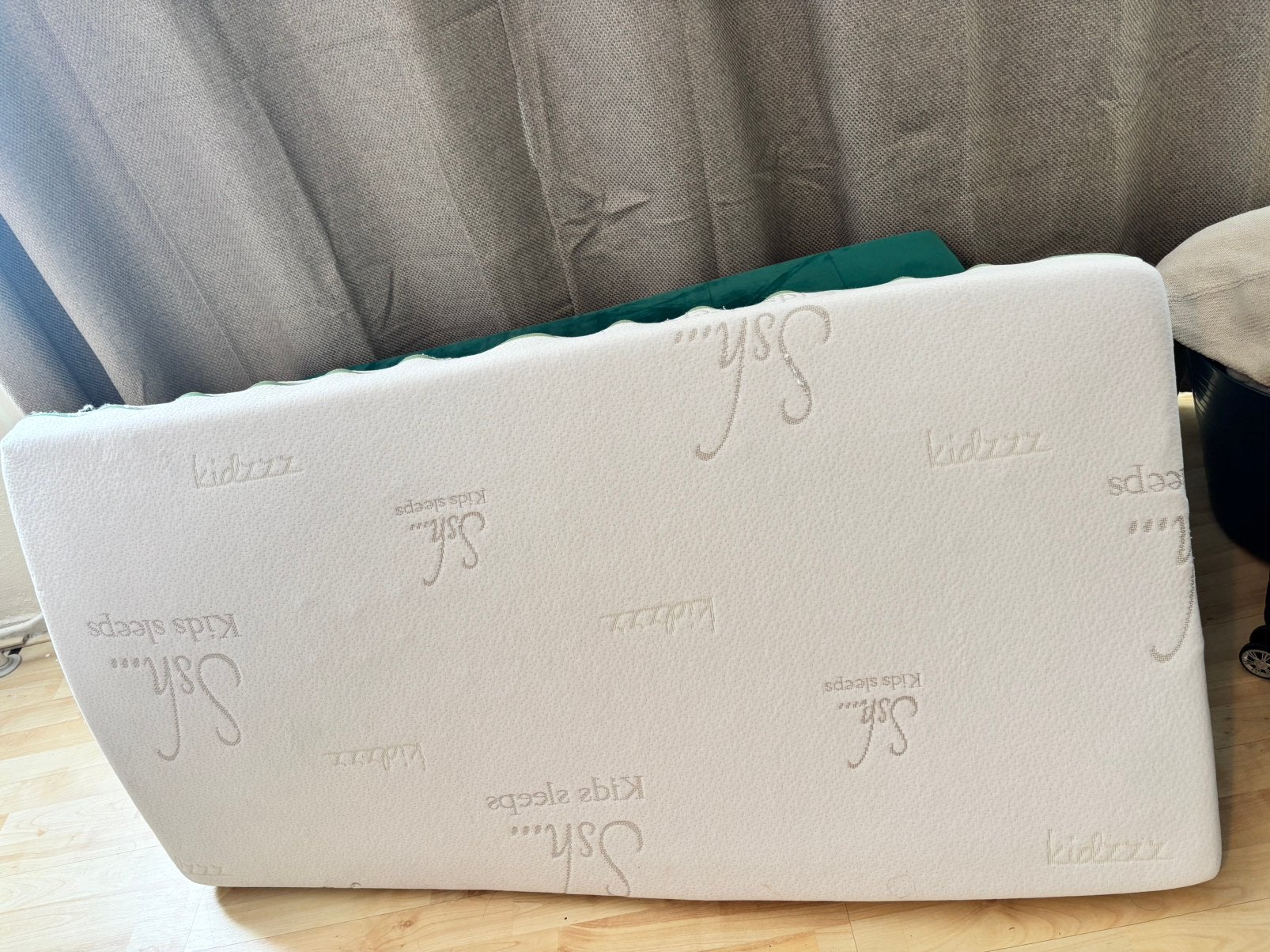 Kinder matras peuterbed, Ophalen, 190 cm of minder, Zo goed als nieuw, Matras
