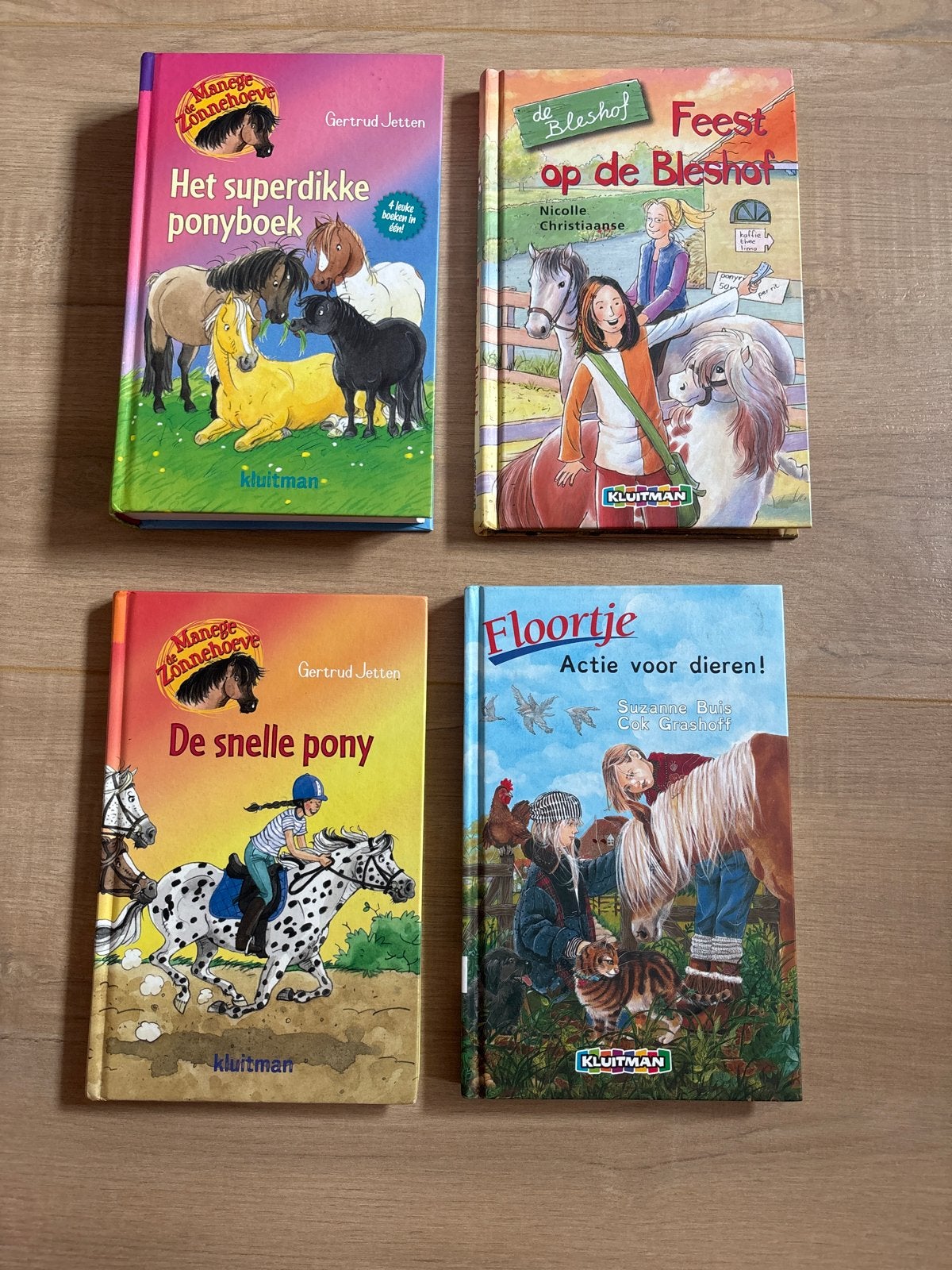 4 kinderboeken over pony's en dieren, Ophalen of Verzenden, Gelezen, Fictie algemeen