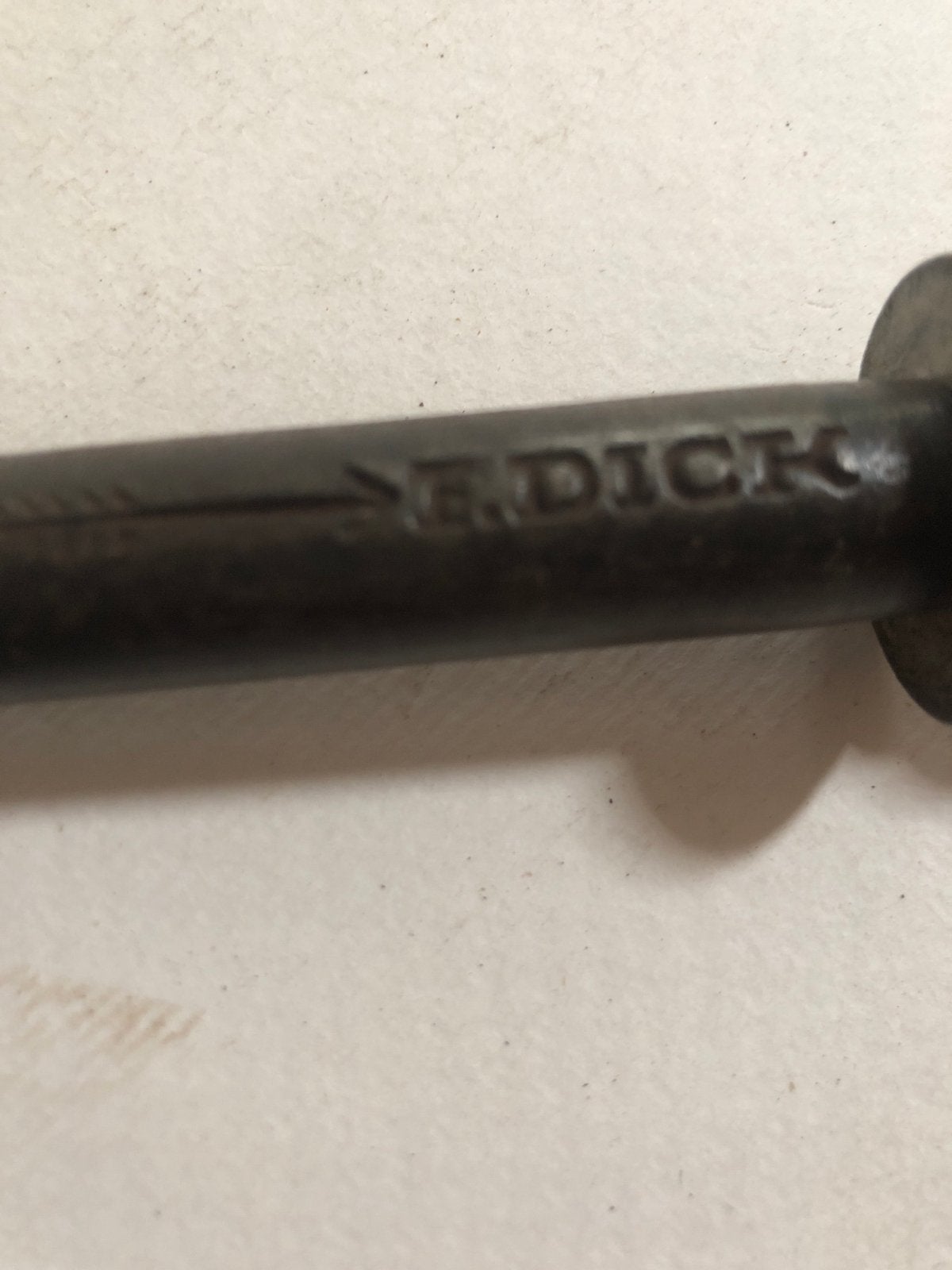 Antieke Messenslijper F. Dick met Houten Handvat, Hout, Ophalen of Verzenden, Overige typen, Gebruikt