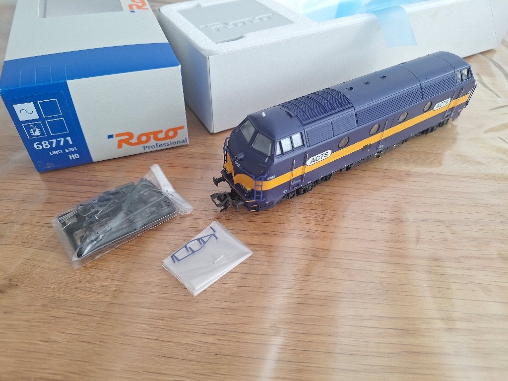 Roco ACTS dieselloc AC Marklin digitaal, Ophalen, Wisselstroom, Locomotief, Märklin