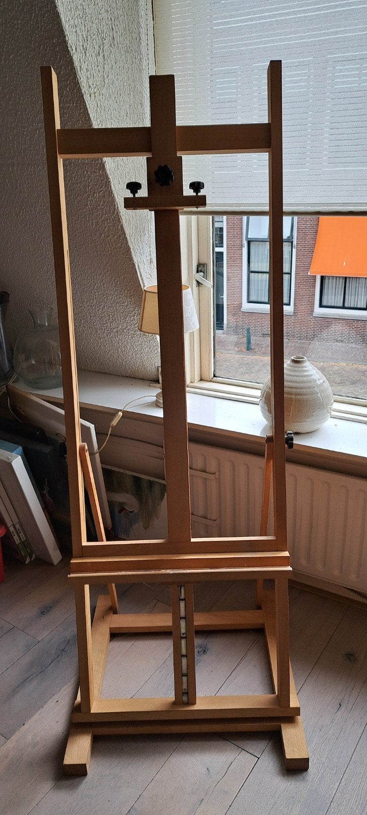 Professionele schildersezel met schilderspullen en boeken, Ophalen of Verzenden, Gebruikt, Ezel