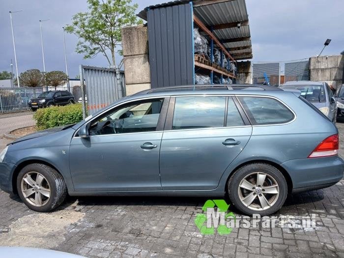 Fusee links-voor van een Volkswagen Golf, Gebruikt, -, Volkswagen, -