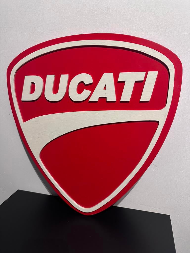 UNIEK HOUTEN DUCATI BORD 38X42, Ophalen of Verzenden, Zo goed als nieuw, Auto's