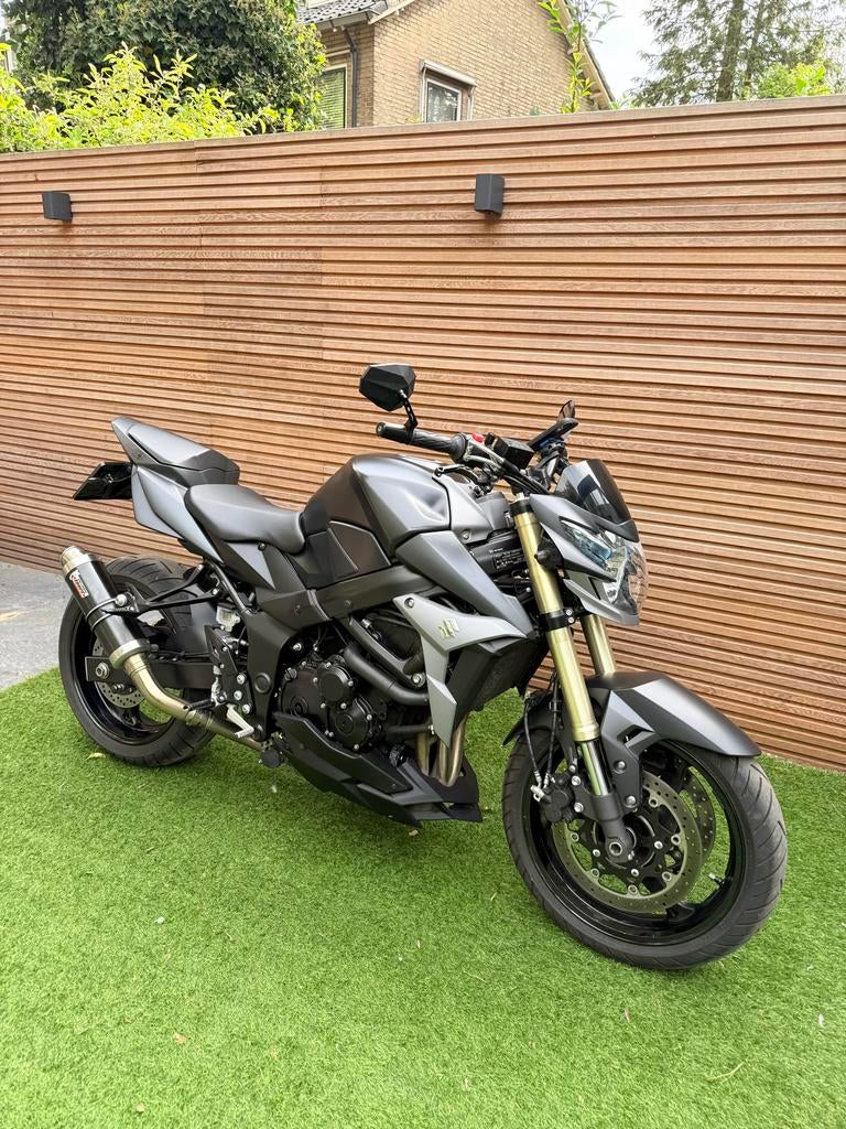 Suzuki GSR 750 ABS (2014) All Black Edition  Lage KM-stand, Motoren, Motoren | Suzuki, 750 cc, 4 cilinders, Particulier, Meer dan 35 kW