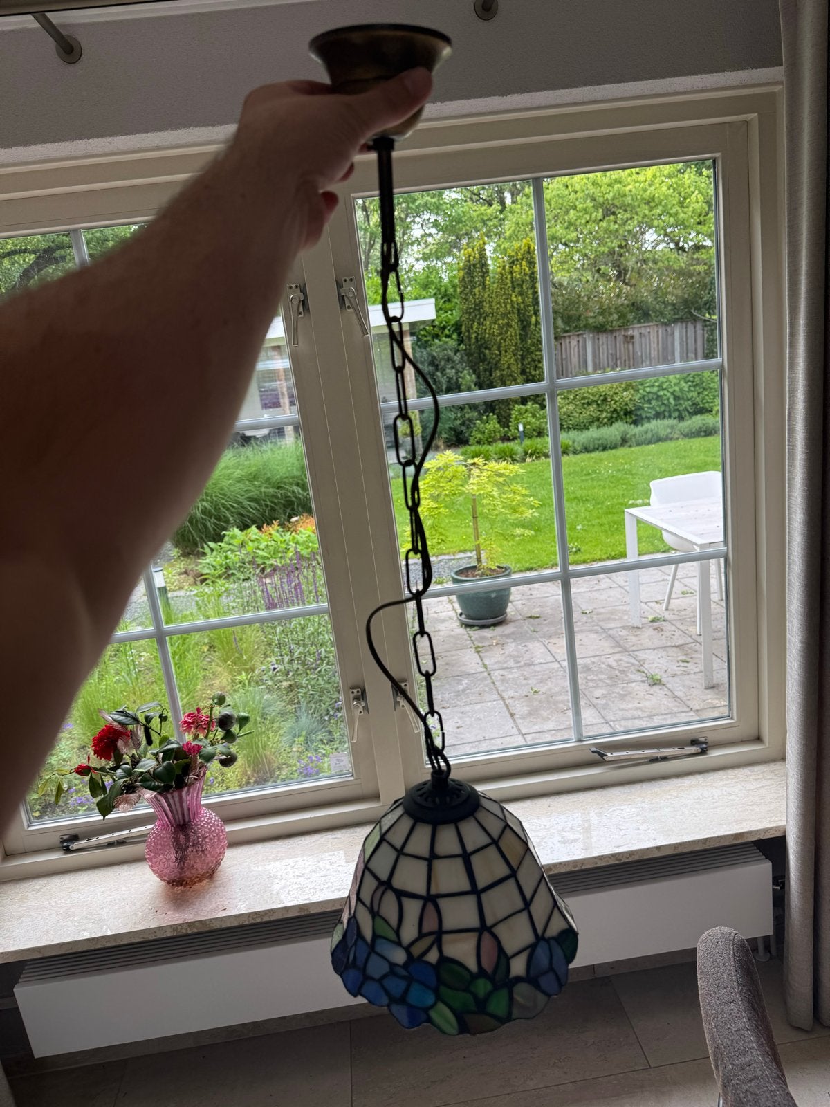 Vintage Tiffany-stijl hanglamp met bloemmotief, Antiek en Kunst, Ophalen of Verzenden