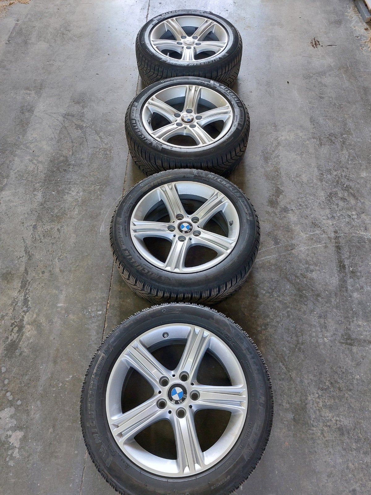 Complete set "Michelin alpin" winterbanden op BMW velgen, Auto-onderdelen, Banden en Velgen, Ophalen, Banden en Velgen, 17 inch