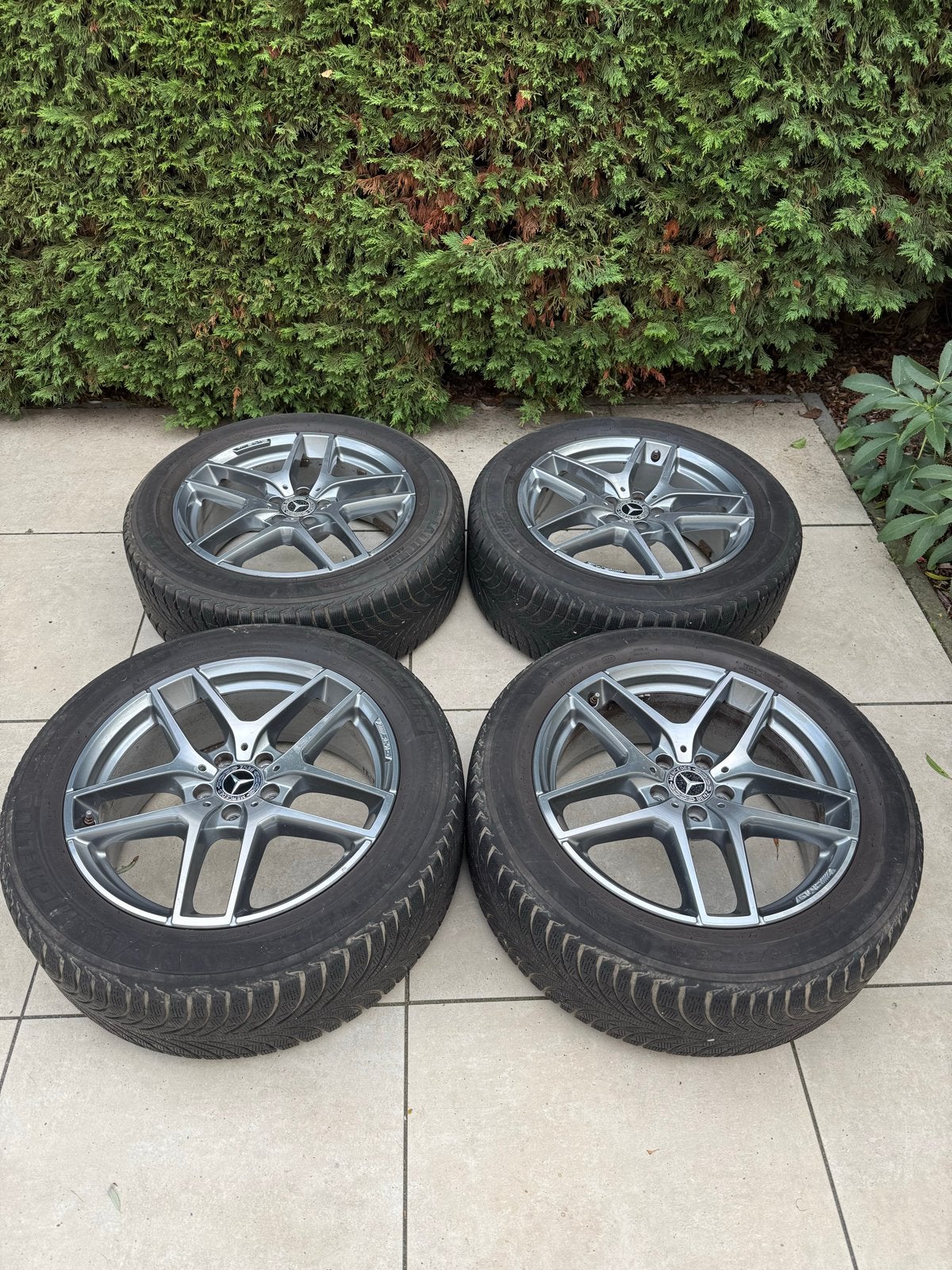 Mercedes GLC AMG X253 Lichtmetalen Velgen met Winterbanden, Gebruikt, Banden en Velgen, Winterbanden, 235 mm