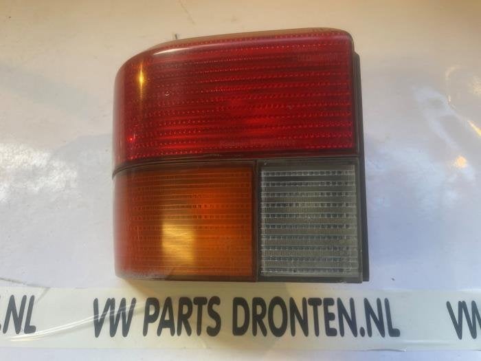 Achterlicht links van een Volkswagen Transporter, Gebruikt, -, -, -