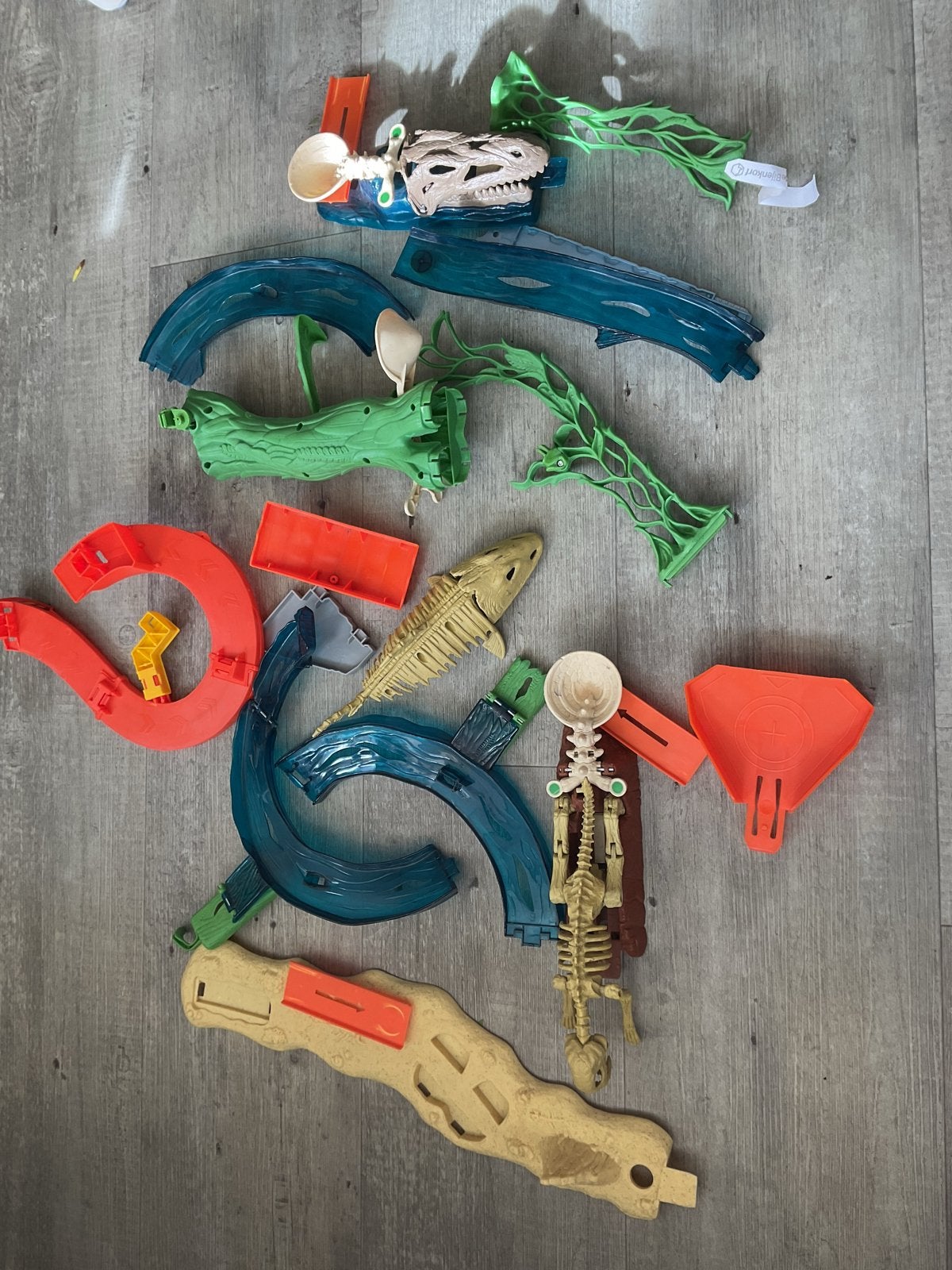 Hot Wheels Dino Coaster Attack Baanset met Dinosaurus, Ophalen of Verzenden, Gebruikt, Jongen of Meisje