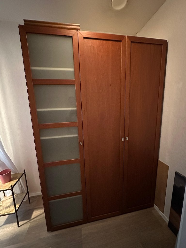 Ruime kledingkast met 3 deuren in goede staat, Huis en Inrichting, Kasten | Kledingkasten, Ophalen, Gebruikt, 100 tot 150 cm, 150 tot 200 cm
