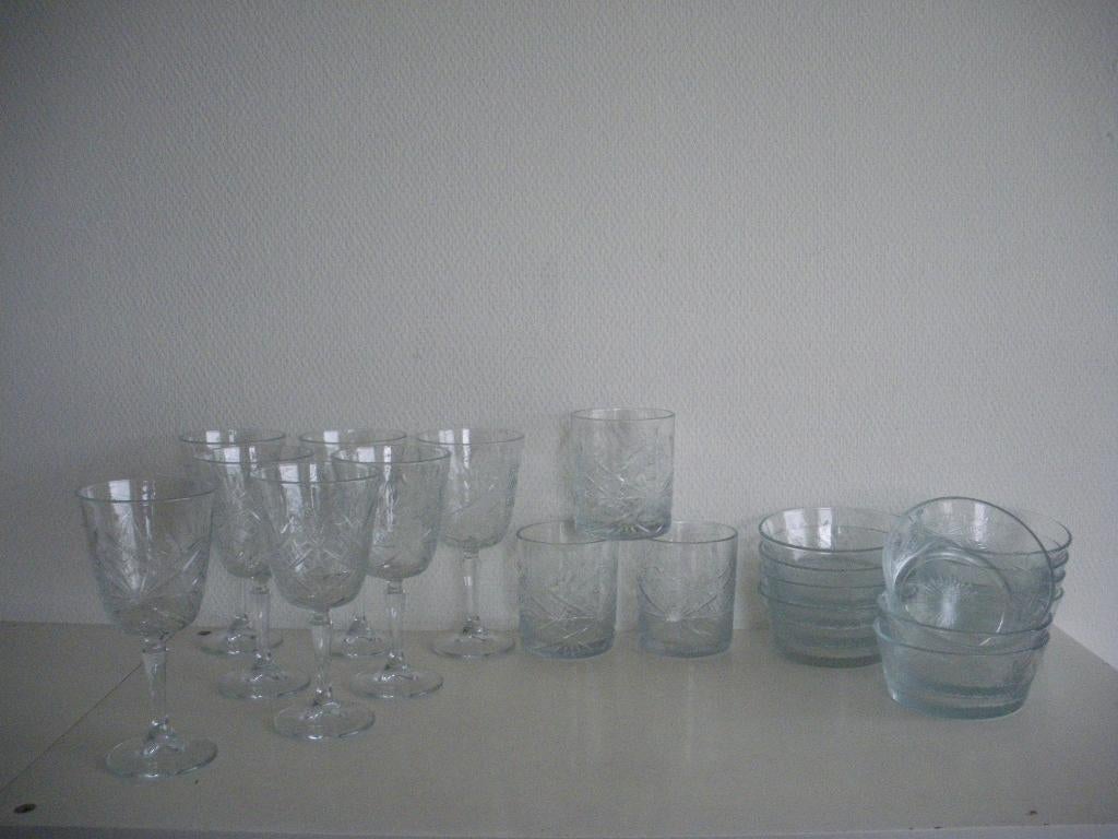 Blomus glazen Amilio, Ophalen of Verzenden, Zo goed als nieuw, Bord(en), Wedgwood