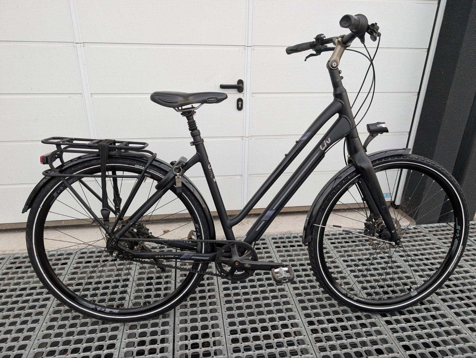 Liv Allure belt drive, damesversie van de giant Anytour

Moo, Ophalen, 53 tot 56 cm, Giant, Zo goed als nieuw