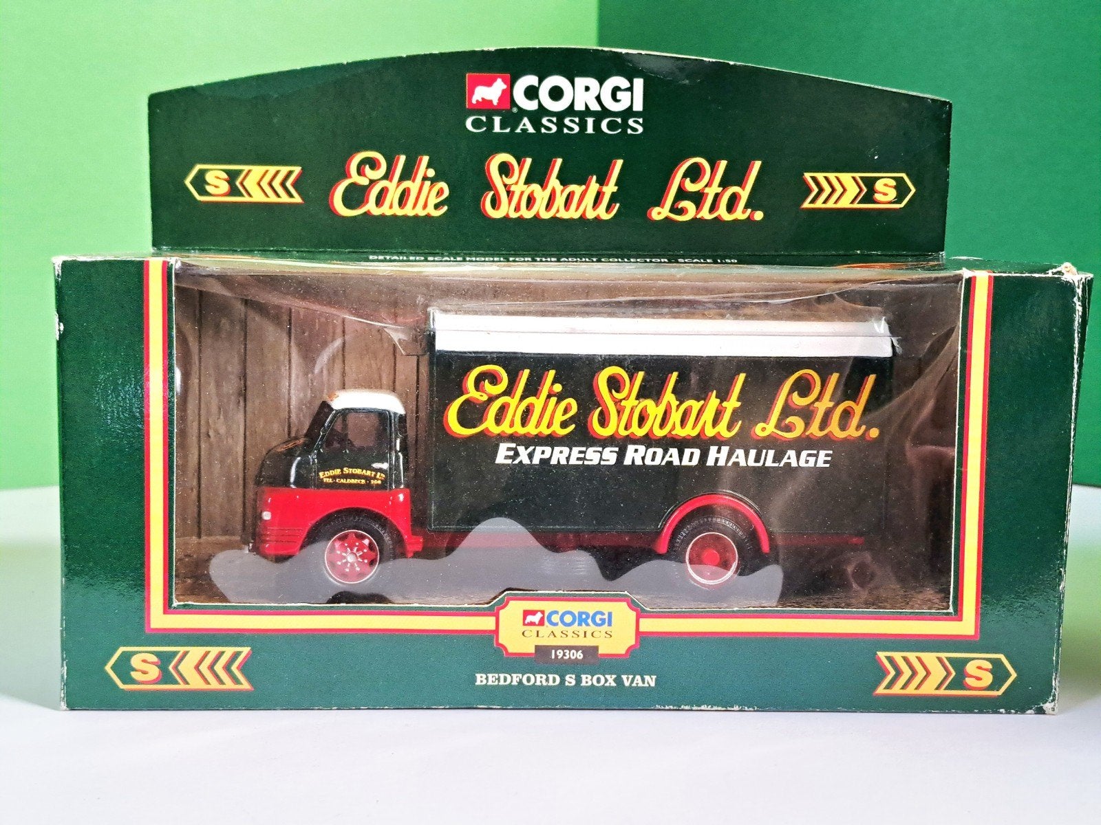 Corgi Classics Eddie Stobart Ltd. Bedford S Box Van, Hobby en Vrije tijd, Modelauto's | 1:50, Ophalen of Verzenden, Zo goed als nieuw