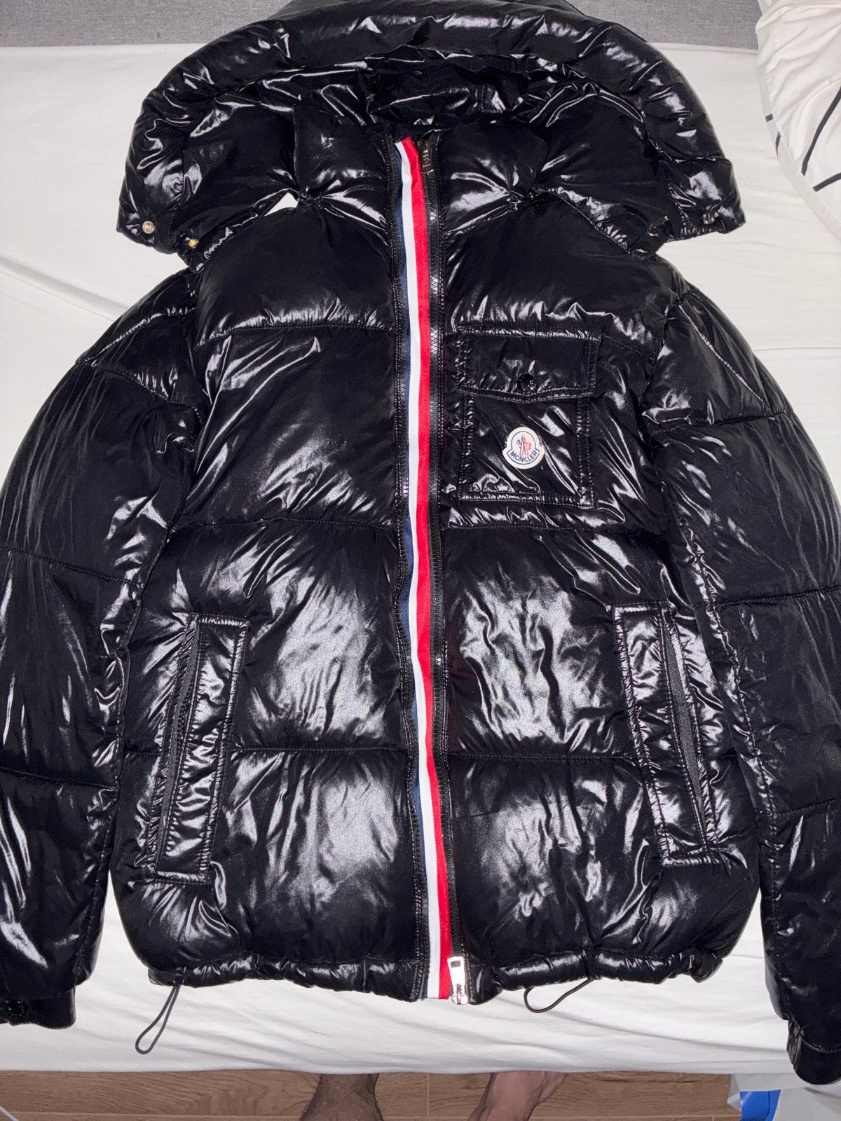 Moncler Maya Puffer Jas Zwart - Zo goed als nieuw, Ophalen of Verzenden, Zo goed als nieuw, Maat 48/50 (M), Zwart
