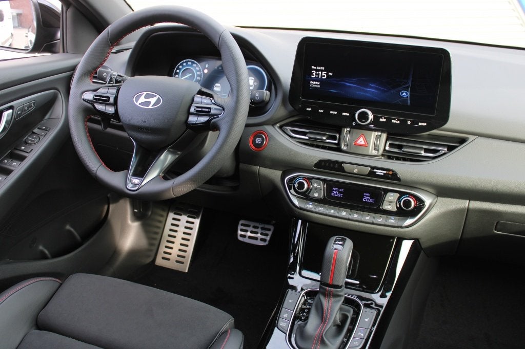 Hyundai i30 Wagon 1.5 T-GDi MHEV N Line Automaat | Navi | Ca, Auto's, Dealer onderhouden, Gebruikt, 4 cilinders, 610 kg