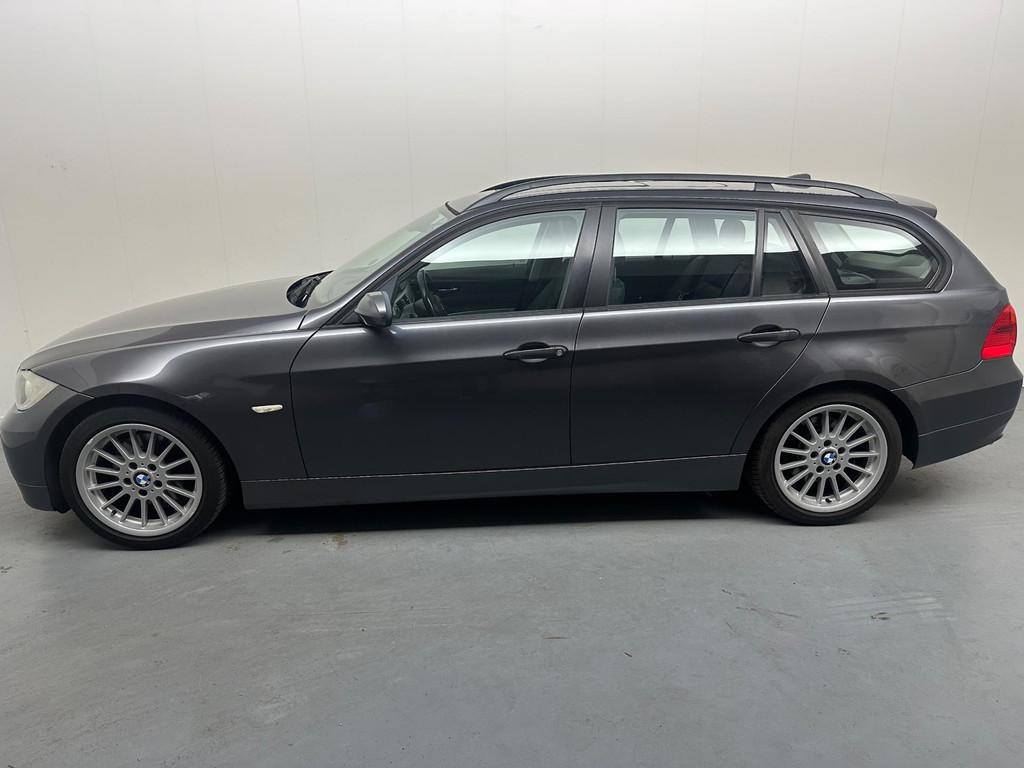 BMW 3-serie Touring 320i Touring # Automaat # Pano # Leder #, Automaat, 4 cilinders, Leder, 170 pk