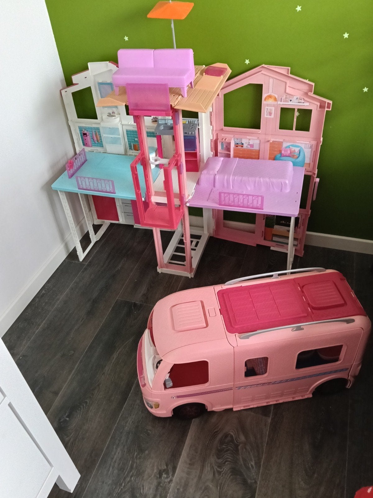 barbie huis / camper / poppen