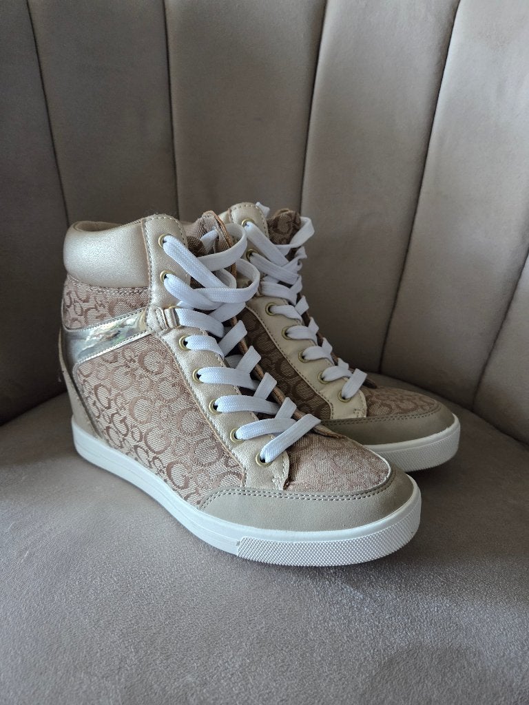 Guess sleehak schoenen, Ophalen of Verzenden, Overige kleuren, Guess, Sneakers of Gympen