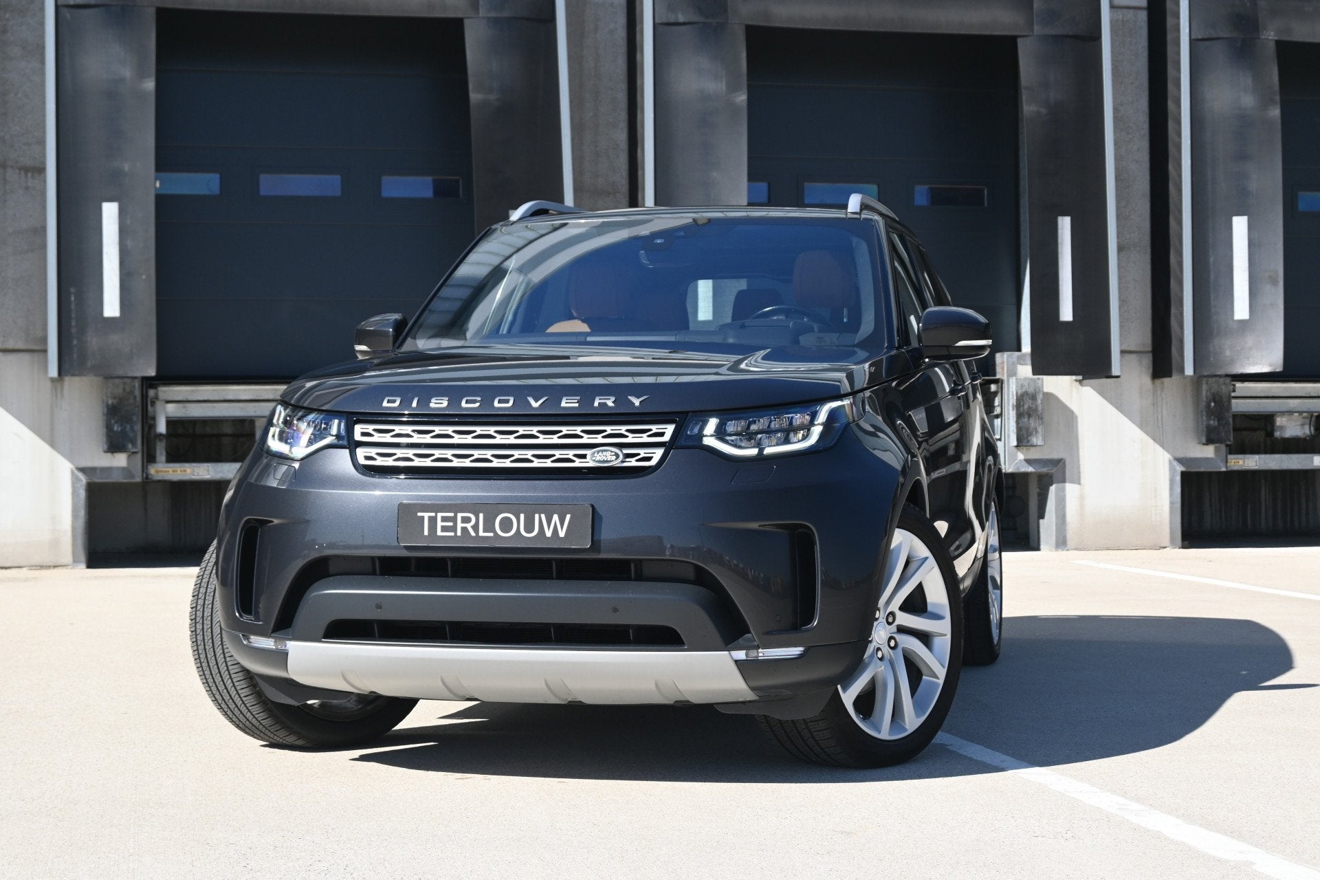 Land Rover Discovery 2.0 Sd4 HSE Luxury 7p. | € 364 per ma, Auto's, Land Rover, Automaat, 12 maanden, 15 km/l, Gebruikt