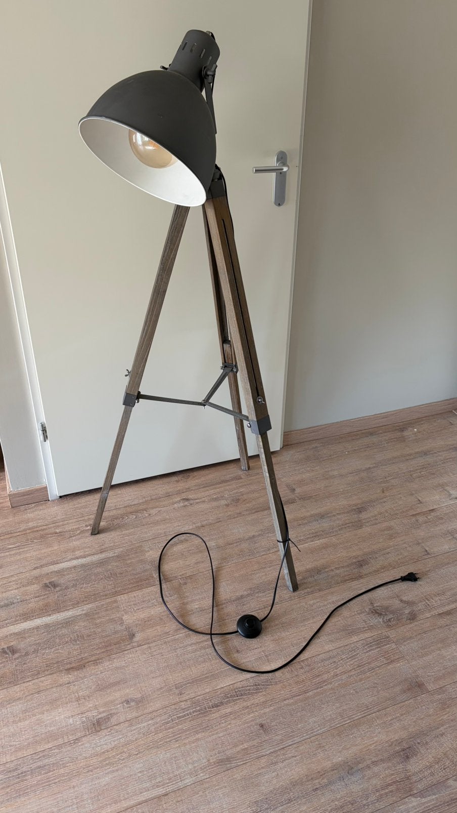 Industriële  vloer lamp, Ophalen of Verzenden, Zo goed als nieuw, 150 tot 200 cm