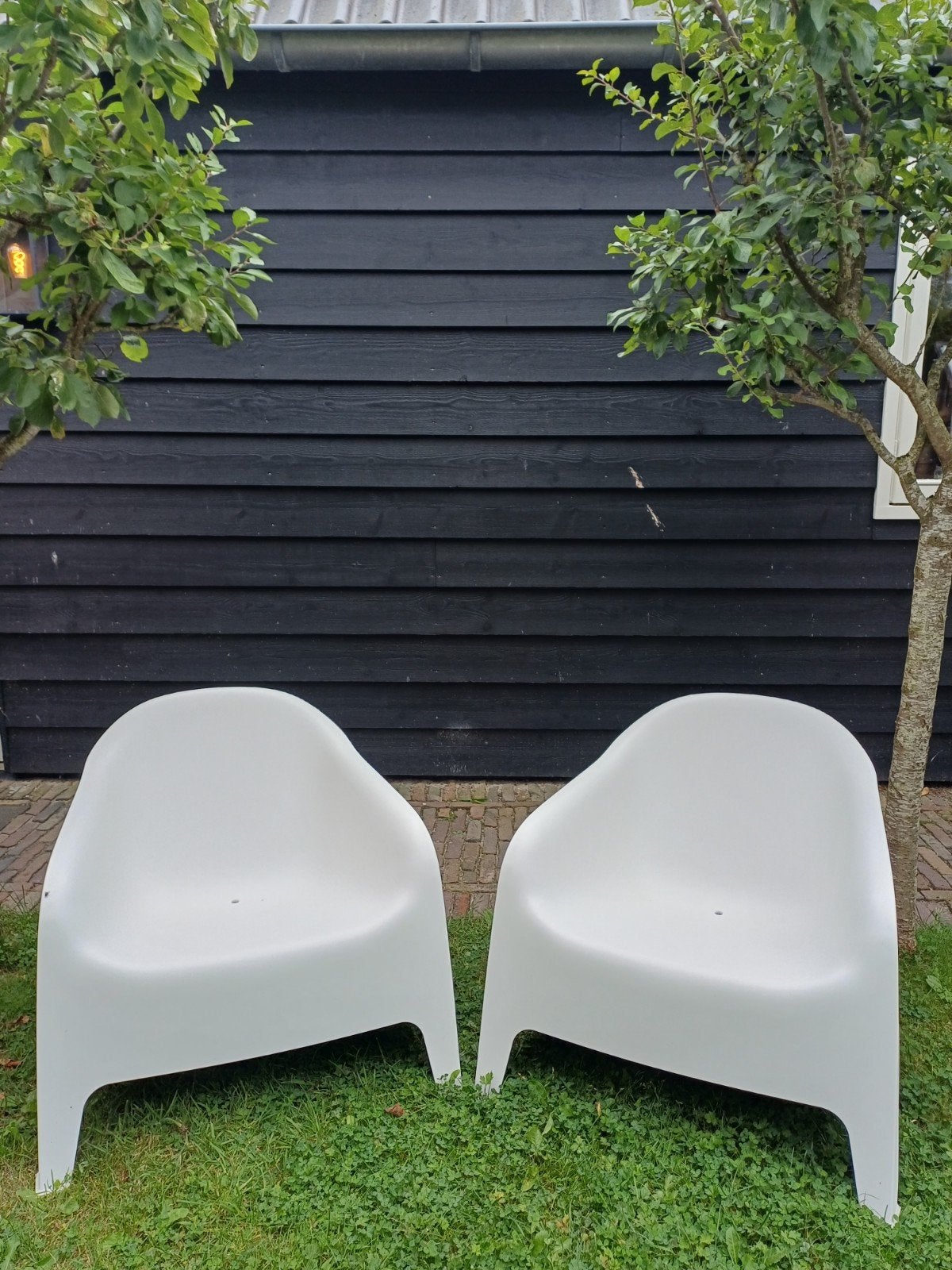 2x IKEA Skarpö stoelen - Wit kunststof, Huis en Inrichting, Stoelen, Ophalen, Kunststof, Gebruikt, Twee