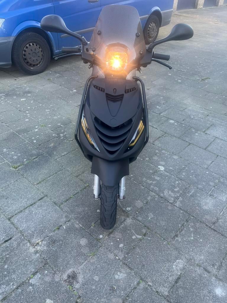Nette Piaggio zip 80cc, Ophalen, Maximaal 45 km/u, Zip, Zo goed als nieuw