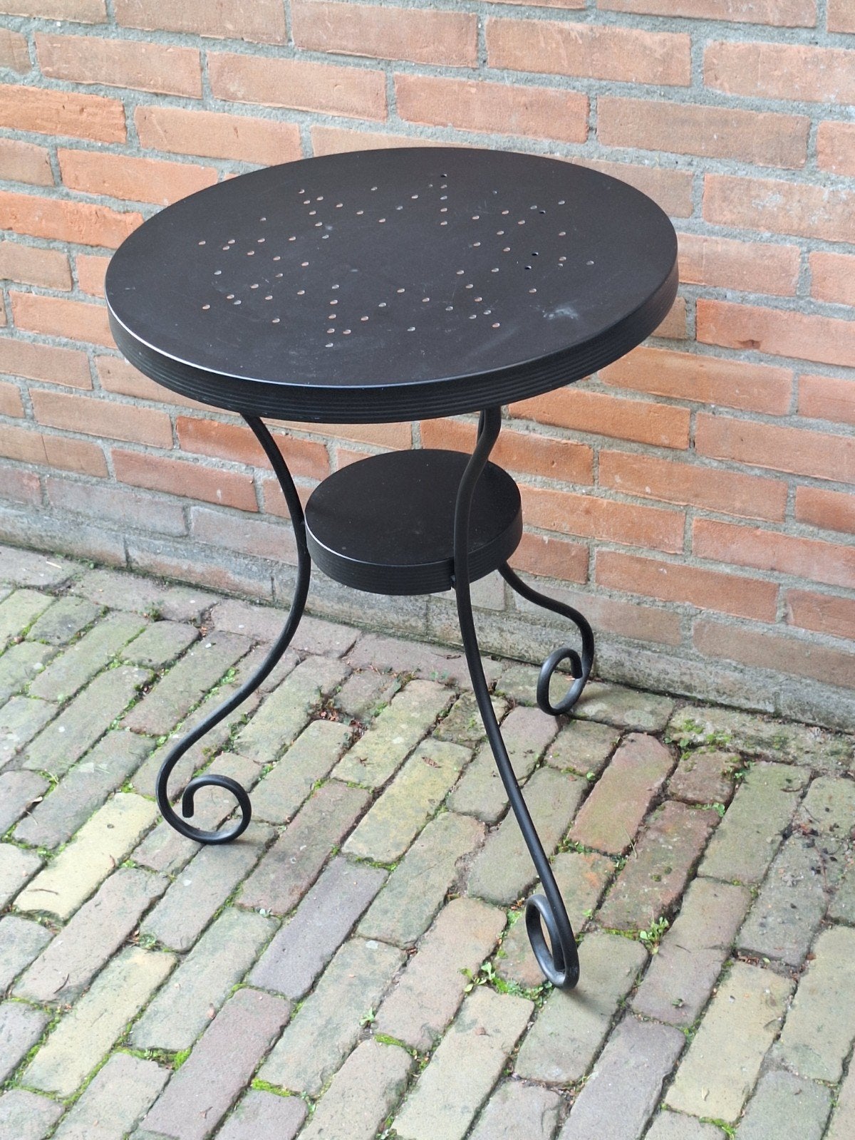 Ikea Noresund bijzettafel zwart metaal (2 stuks), Huis en Inrichting, Ophalen of Verzenden, Gebruikt