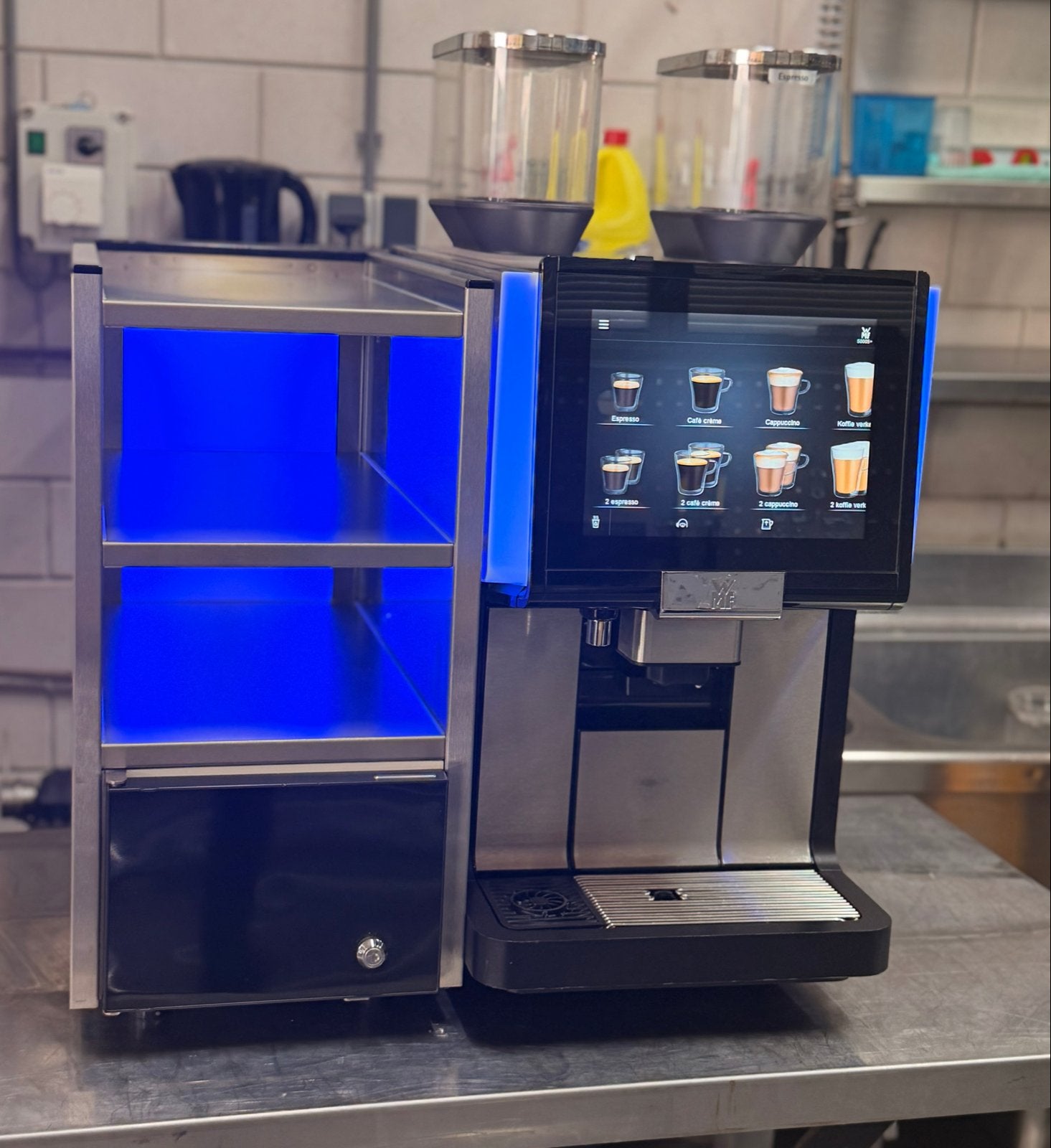 Foto 8 van WMF 5000 S+ Dynamic Milk – Complete set met Cup&Cool - 230V