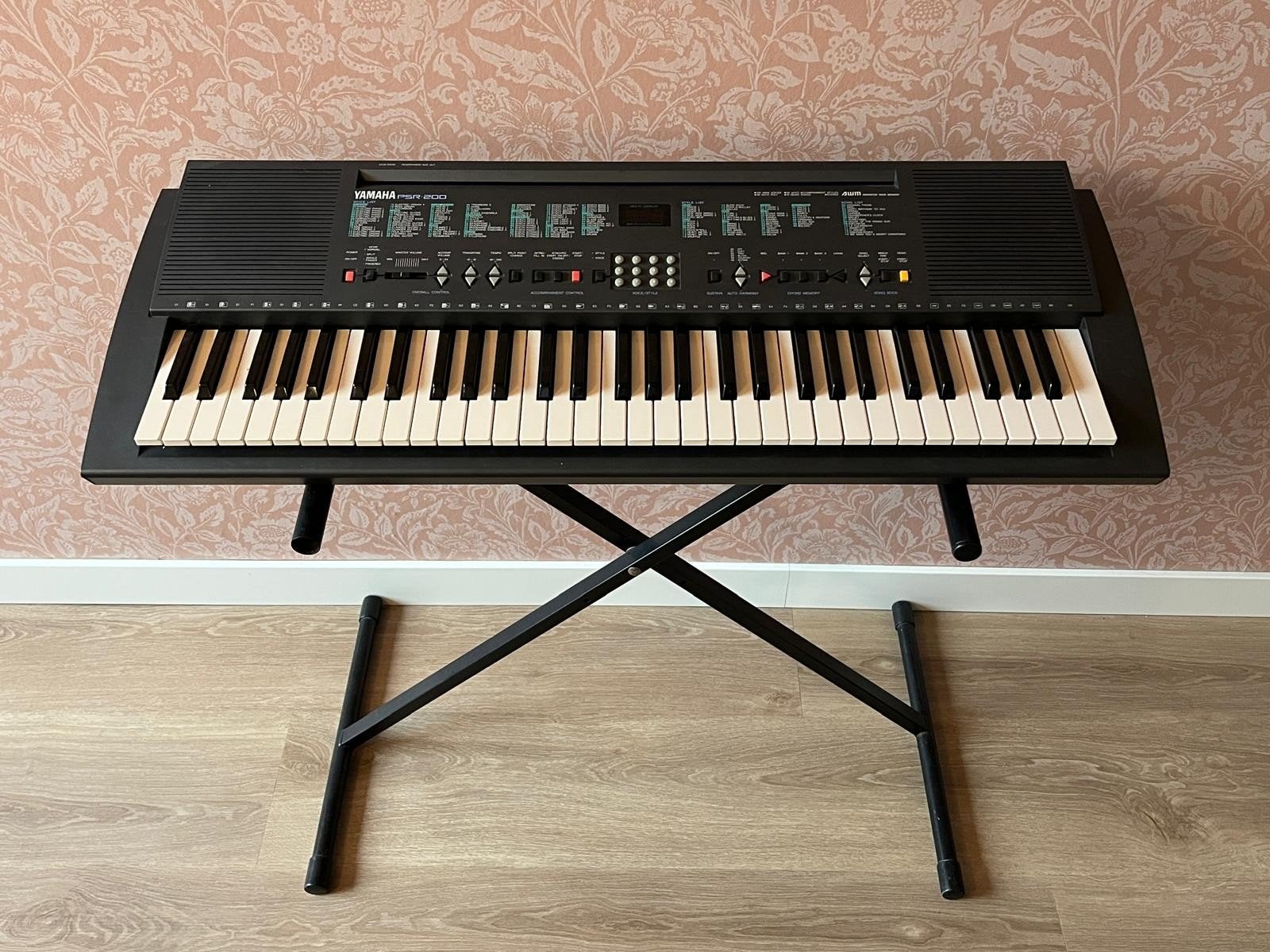 Yamaha PSR-200 Keyboard - Verkleurd maar werkt perfect, Ophalen, Gebruikt, Yamaha, Met standaard