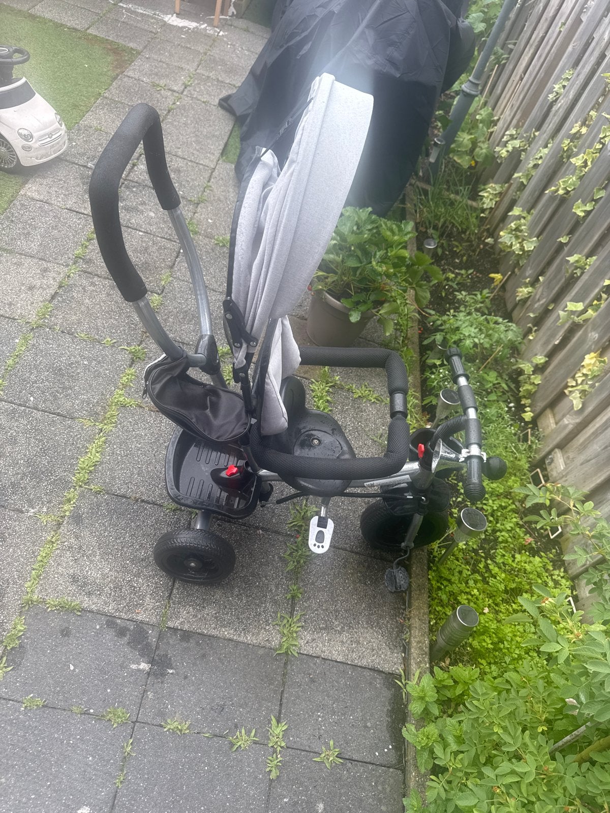 Kinder driewieler met duwstang en zonnekap, Ophalen, Gebruikt, Overige typen