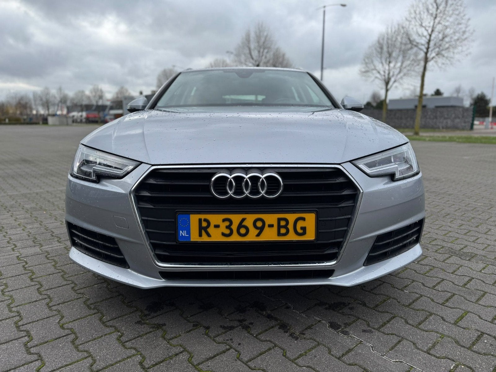 Foto 2 van Audi A4 1.4 Tfsi 150pk 2018 Grijs