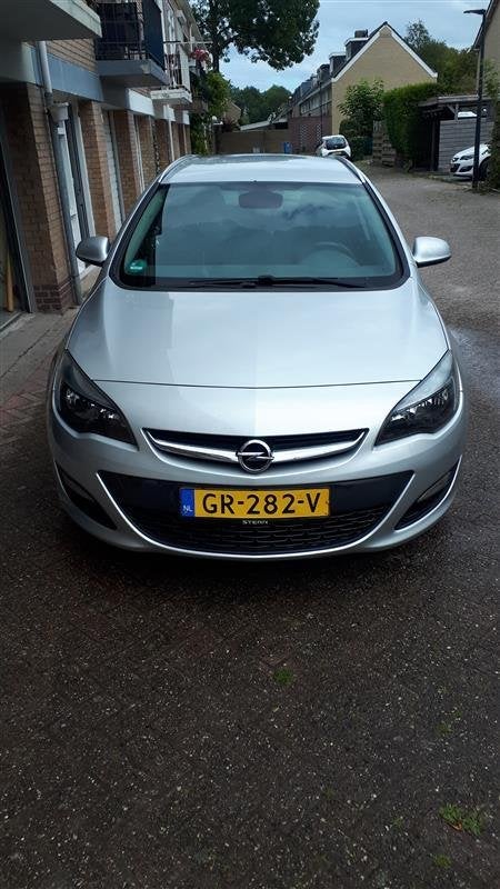 Opel Astra 1.4 Turbo 103KW ST 2015 Grijs