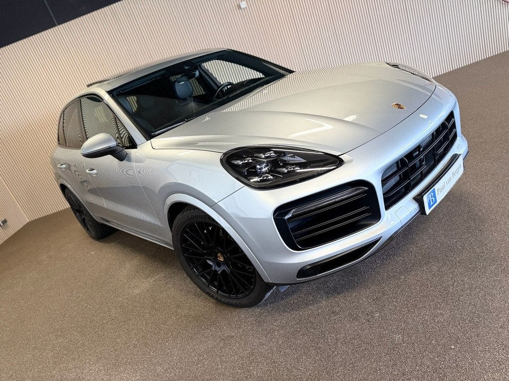Porsche Cayenne 3.0 E-Hybrid SPORT DESIGN-PANO-SPORT CHRONO-, Auto's, Porsche, Automaat, 136 pk, 2995 cc, Leder