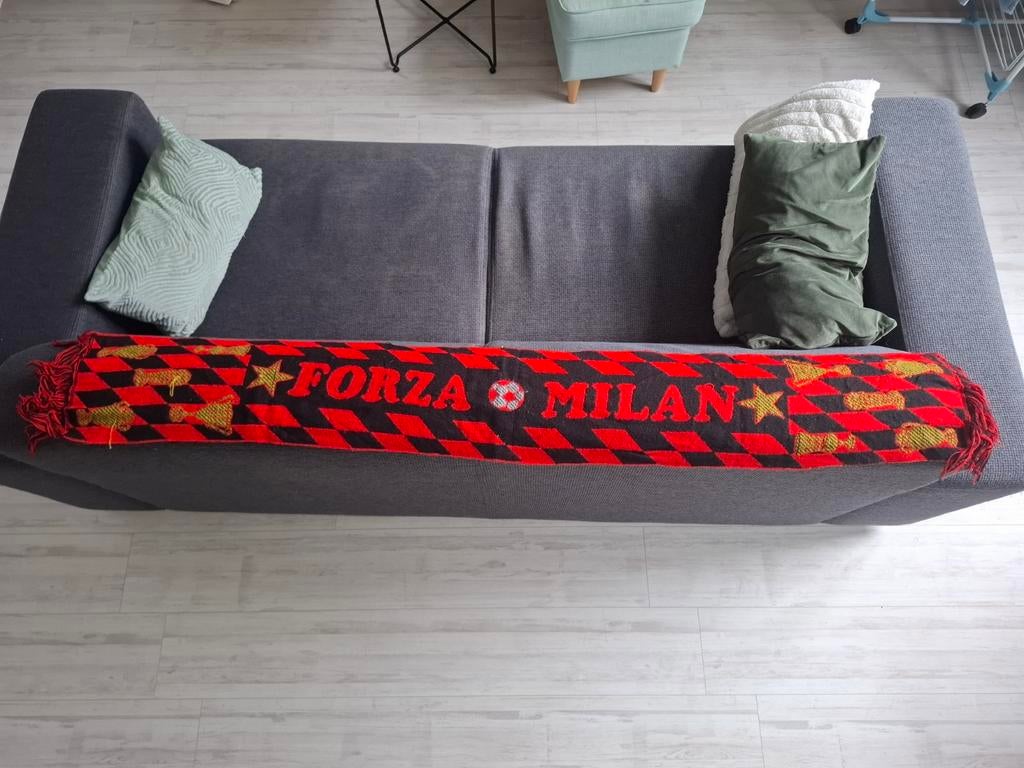 AC Milan sjaal - Forza Milan, Ophalen of Verzenden, Zo goed als nieuw, Buitenlandse clubs, Vaantje of Sjaal