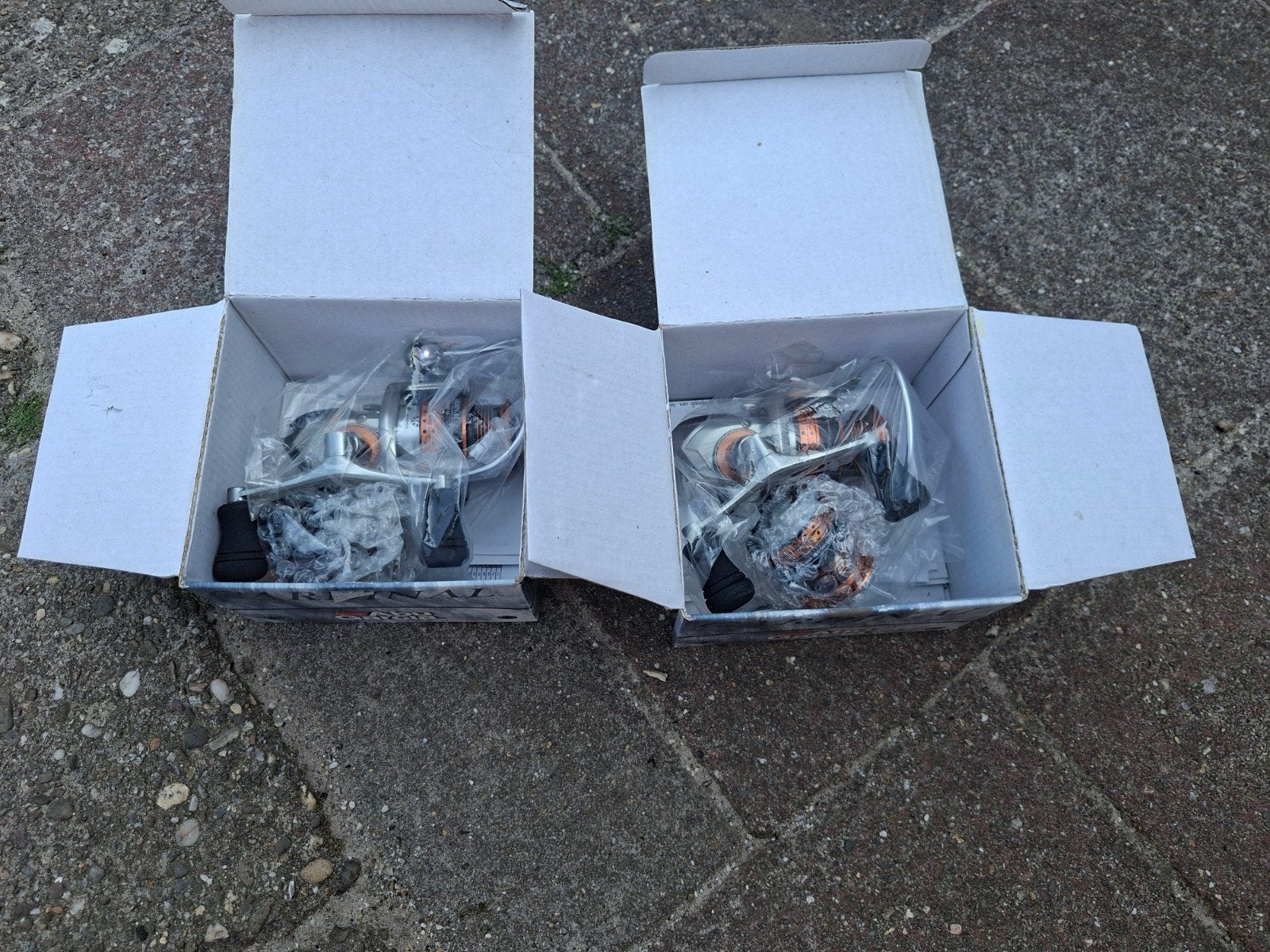 2 zo goed als nieuwe Abu Garcia Cardinal 502i SDH Molens, Ophalen, Zo goed als nieuw, Molen