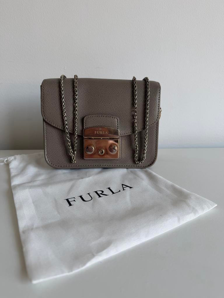 Furla Metropolis Mini Crossbody Tas - Taupe, Sieraden, Tassen en Uiterlijk, Tassen | Damestassen, Ophalen of Verzenden, Gebruikt