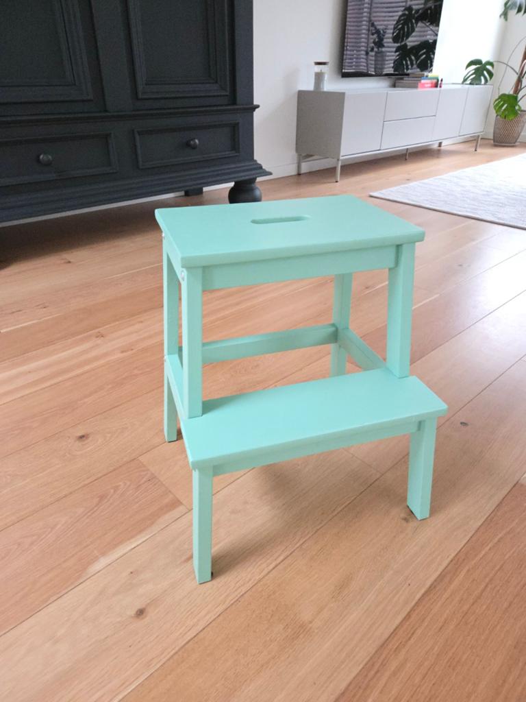 IKEA Bekväm Opstapje/Kruk Turqoise - Zeer Goede Staat, Huis en Inrichting, Krukjes, Ophalen of Verzenden, Zo goed als nieuw, Hout