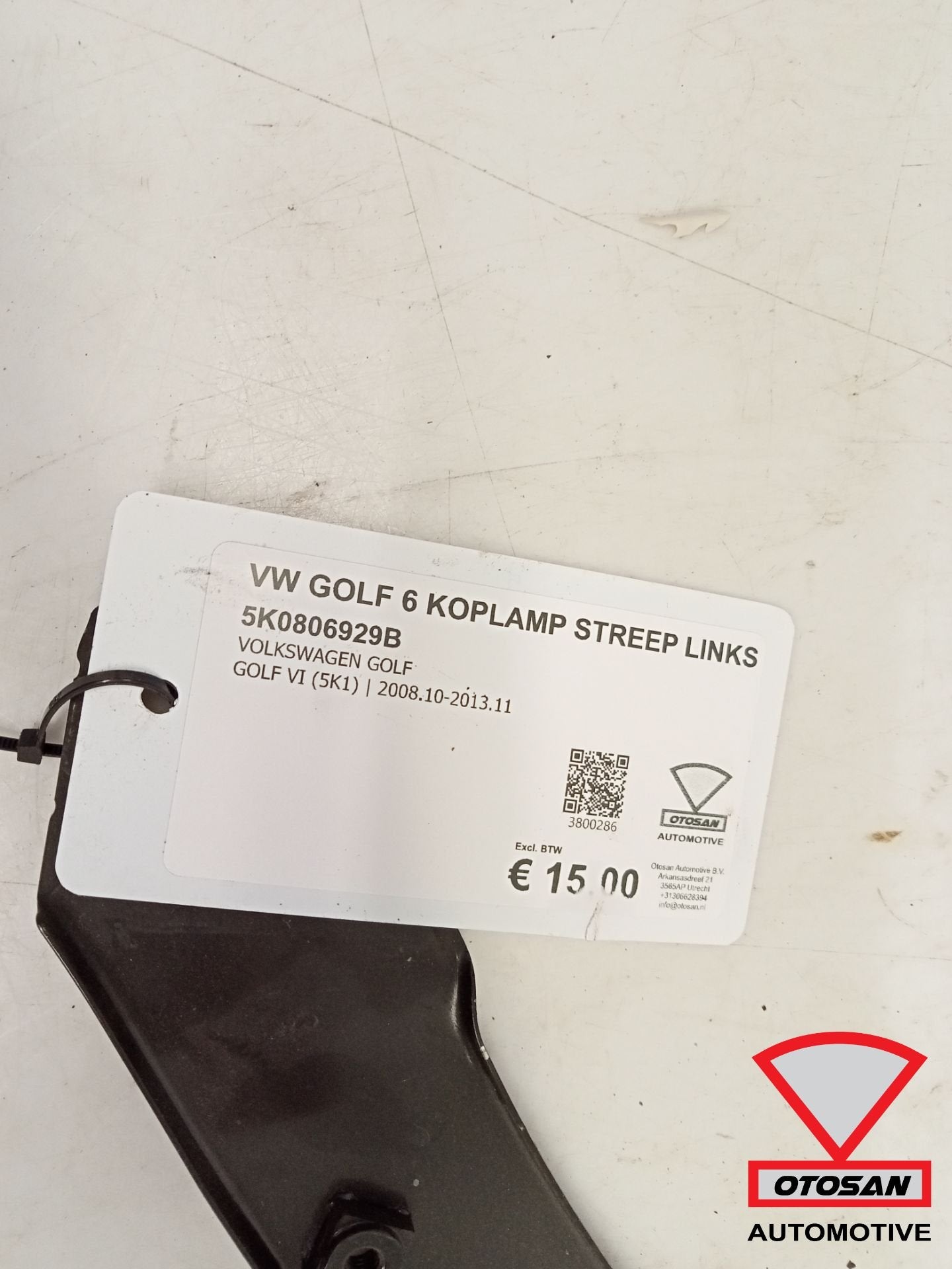 VW Golf 6 Koplamp Streep Links 5K0806929B, Auto-onderdelen, Gebruikt, Volkswagen, Volkswagen AG, Berliner Ring 2
38440  Wolfsburg, DE