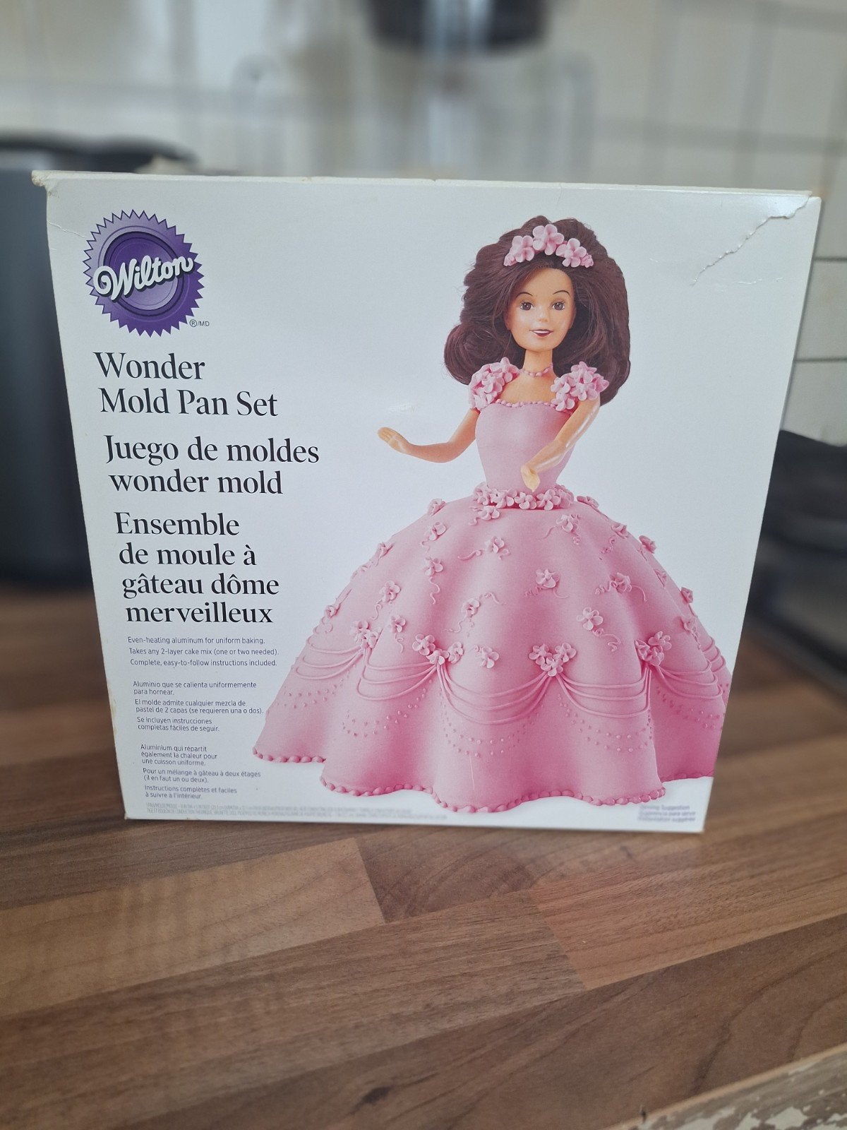 Wilton bakvorm barbietaart, Ophalen, Zo goed als nieuw, Taarten, Bakvorm