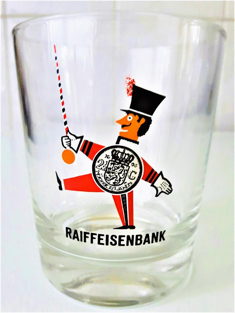 Oud Raiffeisen  drinkglas, Verzamelen, Ophalen of Verzenden, Nieuw, Waterglas