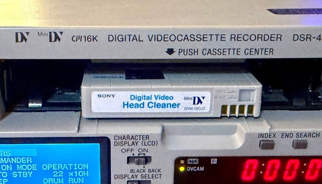 Foto 7 van Sony DSR-45AP, DVCAM, MiniDV, 30 Drumuren, ALS NIEUW!!