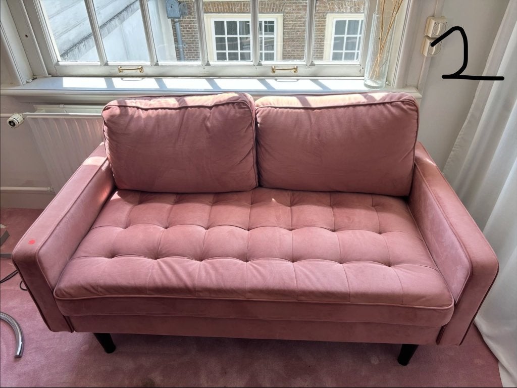 Roze velvet loveseat | 2-zits | getuft | zwarte poten | 2x, Ophalen, 75 tot 100 cm, Tweepersoons, Minder dan 150 cm