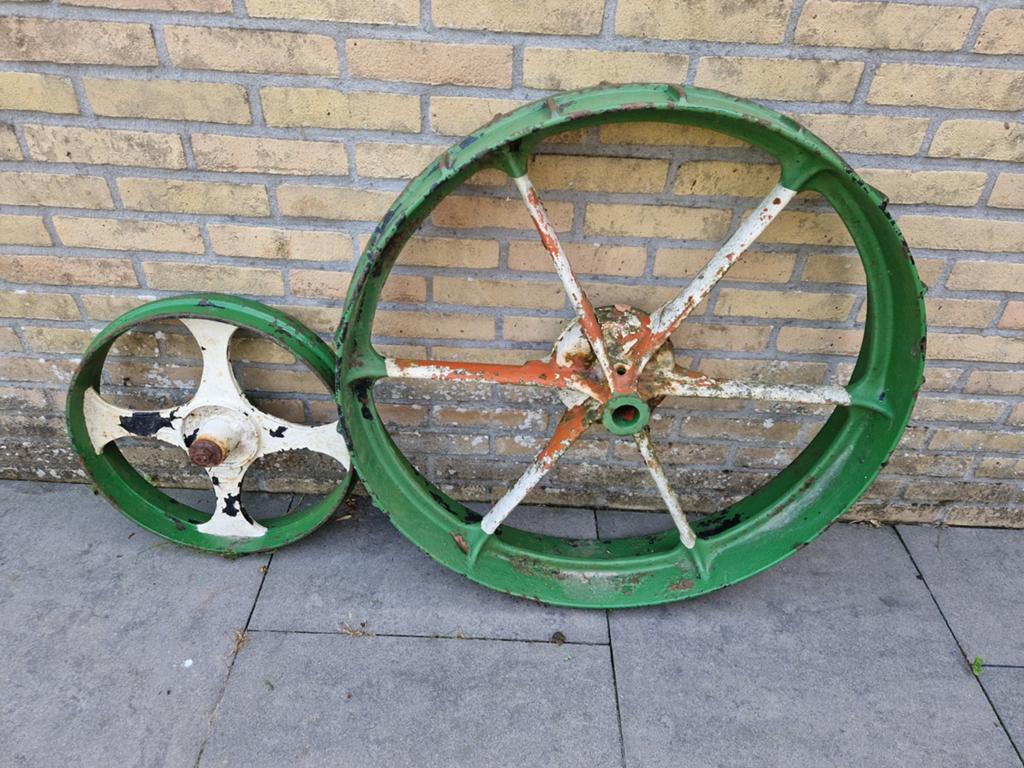 Oude gietijzeren wielen - decoratie/tuin, Ophalen
